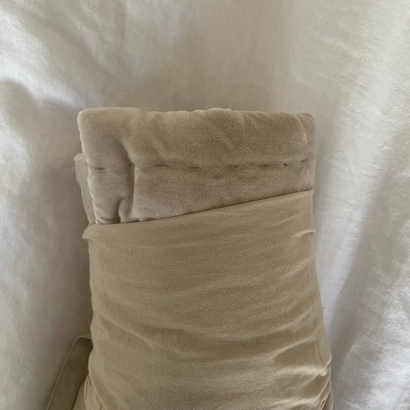 NWT John Robshaw Textiles Velvet Sham in Sand. King Size - Picture 5 of 5